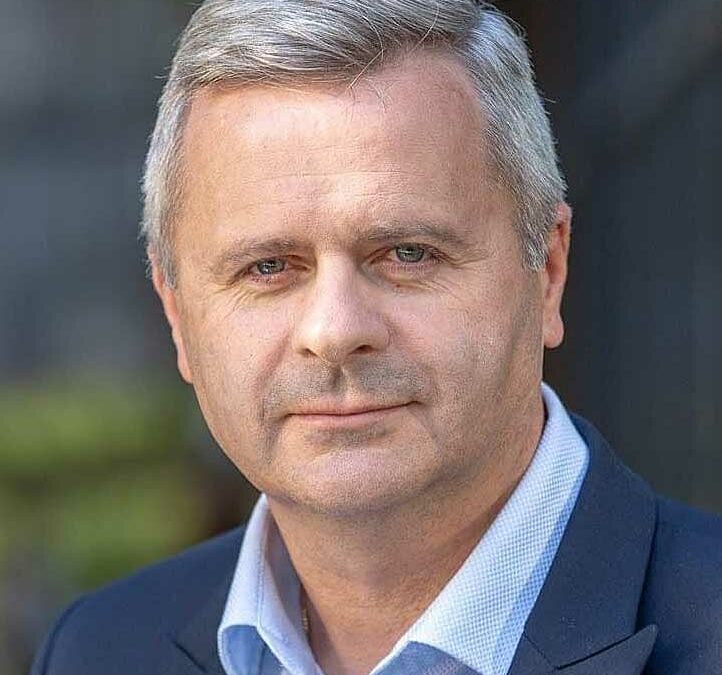 Tomasz Dąbrowski wygrał II turę wyborów na Burmistrza Łomianek